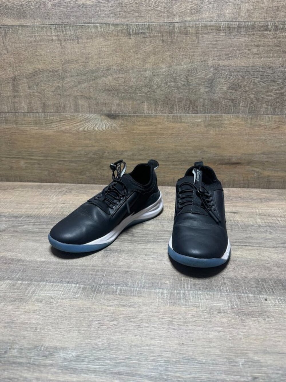 Clove Night Shift Black Leather Nursing Shoes Women's Size 7